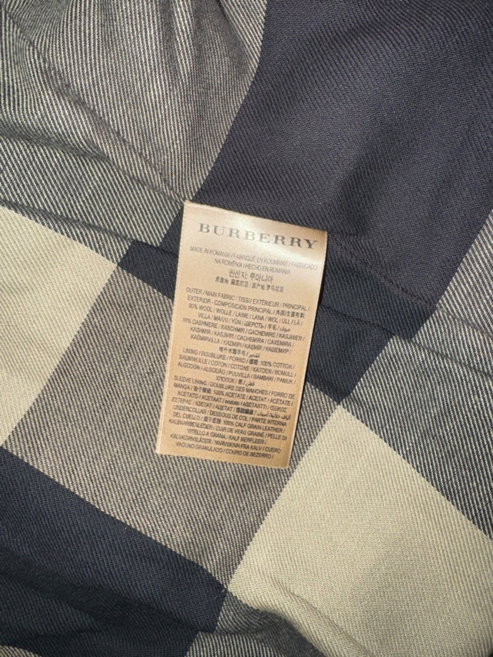 Burberry Cashmere And Wool Coat - Picture 6 of 7